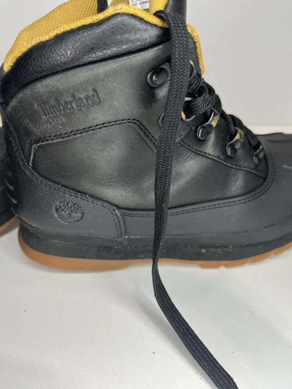 Timberland Black Hiking Boots with Tan Interior Big Boys Size 4